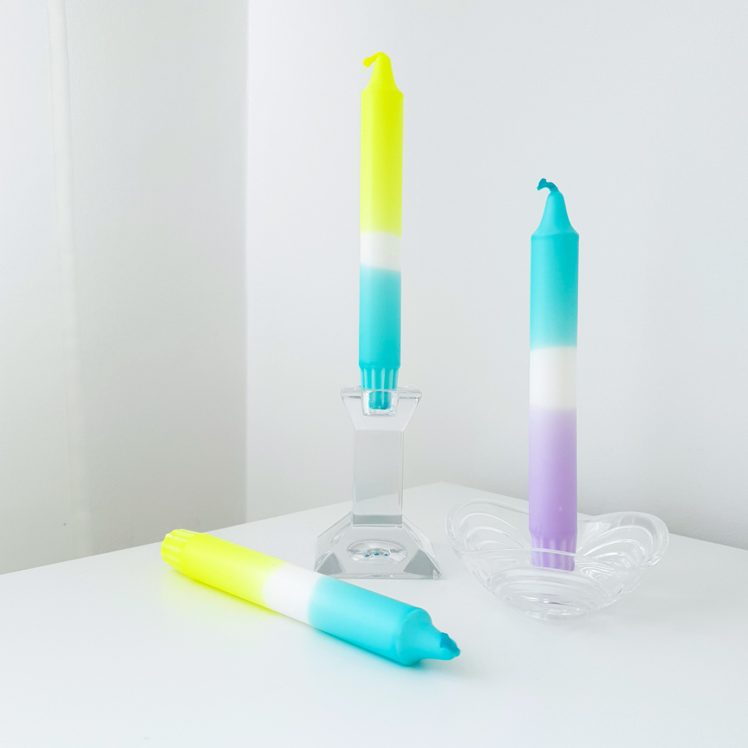 NEON DIP DYE CANDLES